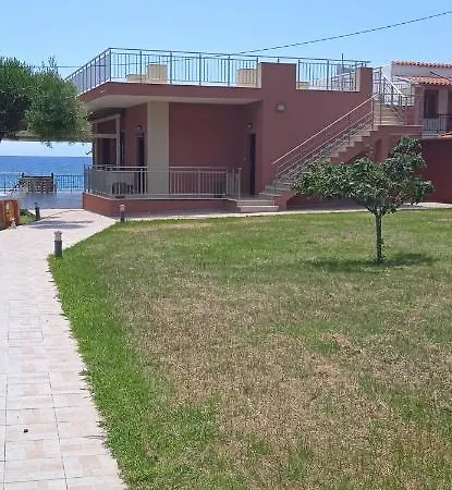Lemonishouse By The Sea 1
