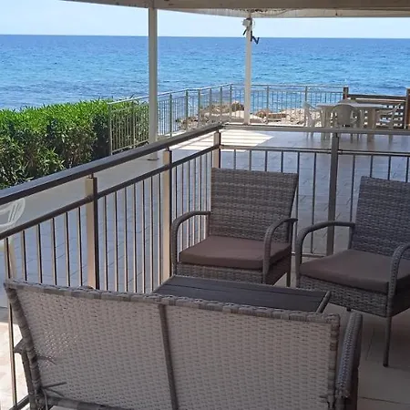 Lemonishouse By The Sea 1 *